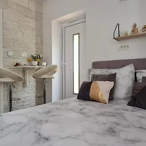 Studio Apartman Grzetic Apartman